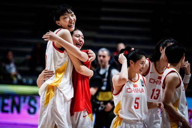 开云体育-英国乒乓球队碾压韩国乒乓球队，波尔一己之力扛起全队